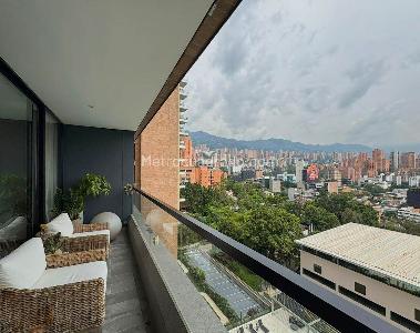 Apartamento en venta en Lalinde, Medellín · foto 3 de 11