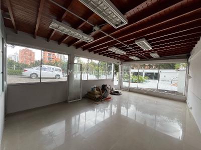 Casa de 5 alcobas en arriendo en Poblado San Lucas, Medellín, 1177 m² · foto 3 de 20