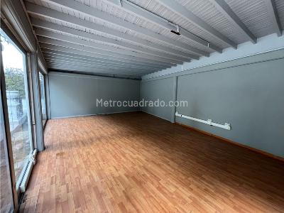 Casa de 5 alcobas en arriendo en Poblado San Lucas, Medellín, 1177 m² · foto 10 de 20