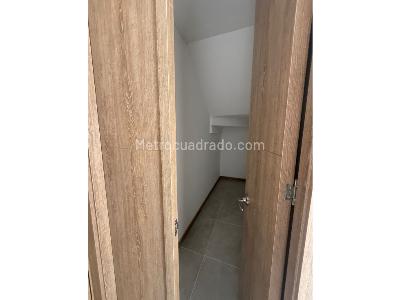 Apartamento de 3 alcobas en venta en Ojo De Agua, Rionegro, 121 m² · foto 8 de 16
