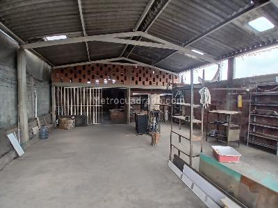 Casa de 5 alcobas en venta en Union De Vivienda Popular, Cali, 300 m² · foto 17 de 20
