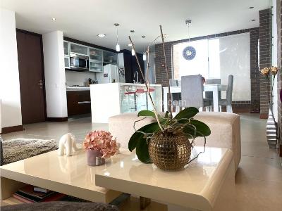 Apartamento de 2 alcobas en arriendo en El Tesoro, Medellín, 147 m² · foto 5 de 16