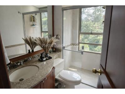 Apartamento de 3 alcobas en venta en El Poblado, Medellín, 245 m² · foto 12 de 19