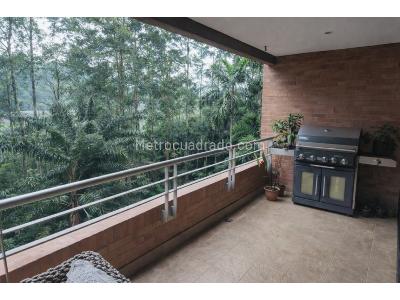 Apartamento de 3 alcobas en venta en El Poblado, Medellín, 245 m² · foto 14 de 19