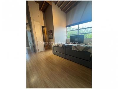 Casa de 3 alcobas en venta en El Poblado, Medellín, 223 m² · foto 19 de 20