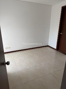 Apartamento de 3 alcobas en venta en Ciudad Jardin, Cali, 84 m² · foto 11 de 18