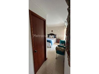 Apartamento en venta en La Castellana, Medellín · foto 9 de 14