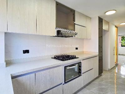 Apartamento de 3 alcobas en venta en La Palma, Medellín, 85 m² · foto 2 de 12