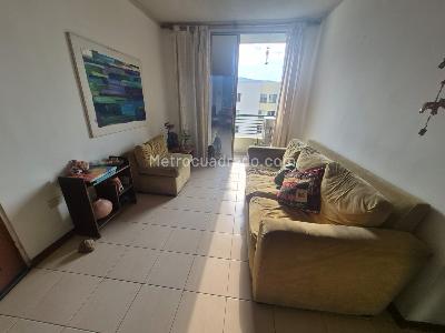 Apartamento de 3 alcobas en venta en Primero De Mayo, Cali, 68 m² · foto 3 de 20