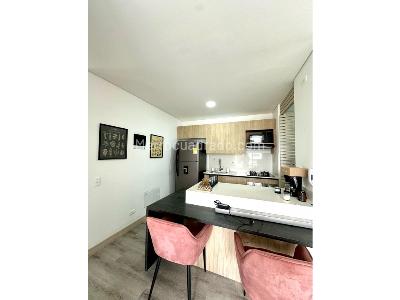 Apartamento de 2 alcobas en arriendo en El Poblado, Medellín, 62 m² · foto 2 de 13