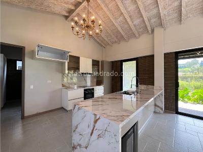 Casa en arriendo en Cabeceras, Rionegro · foto 3 de 20