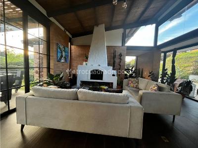 Casa de 4 alcobas en arriendo en Carmen De Viboral, Rionegro · foto 4 de 20