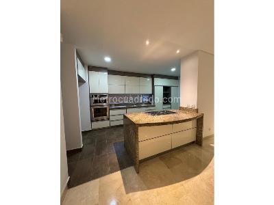 Casa de 3 alcobas en arriendo en Las Palmas, Medellín, 454 m² · foto 5 de 20