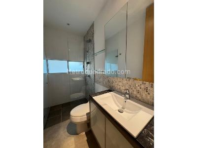 Casa de 3 alcobas en arriendo en Las Palmas, Medellín, 454 m² · foto 13 de 20