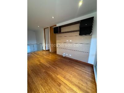 Casa de 3 alcobas en arriendo en Las Palmas, Medellín, 454 m² · foto 14 de 20