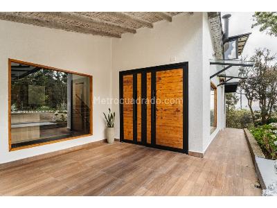 Casa de 3 alcobas en arriendo en Vereda El Placer, Medellín, 1600 m² · foto 3 de 20
