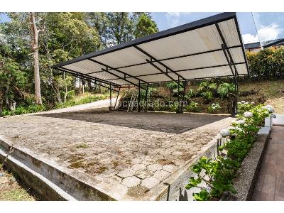 Casa de 3 alcobas en arriendo en Vereda El Placer, Medellín, 1600 m² · foto 18 de 20