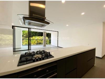 Apartamento en arriendo en Laureles, Medellín · foto 3 de 10