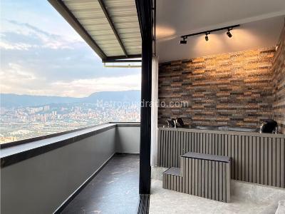 Apartamento de 3 alcobas en arriendo en Loma De Los Bernal, Medellín, 110 m² · foto 8 de 12