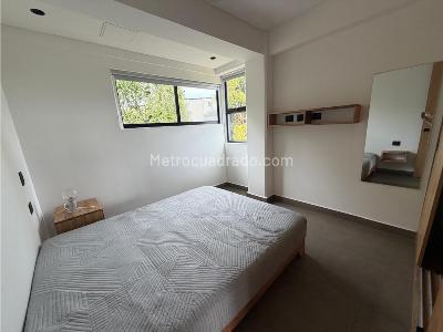 Apartamento de 2 alcobas en arriendo en Alto De Las Palmas, Medellín, 60 m² · foto 4 de 7