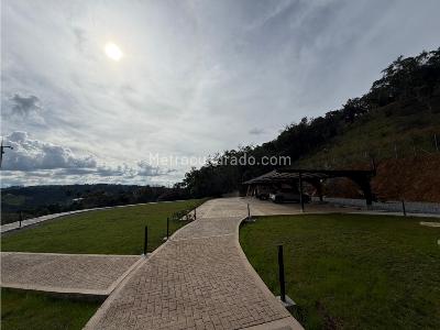Apartamento de 2 alcobas en arriendo en Alto De Las Palmas, Medellín, 60 m² · foto 7 de 7