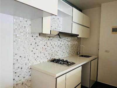 Apartamento de 1 alcoba en arriendo en El Poblado, Medellín, 56 m² · foto 16 de 19