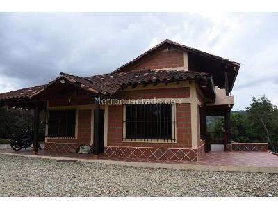 Casa en arriendo en Cabeceras, Rionegro · foto 2 de 14