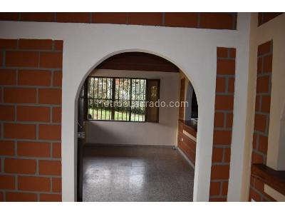 Casa en arriendo en Cabeceras, Rionegro · foto 3 de 14