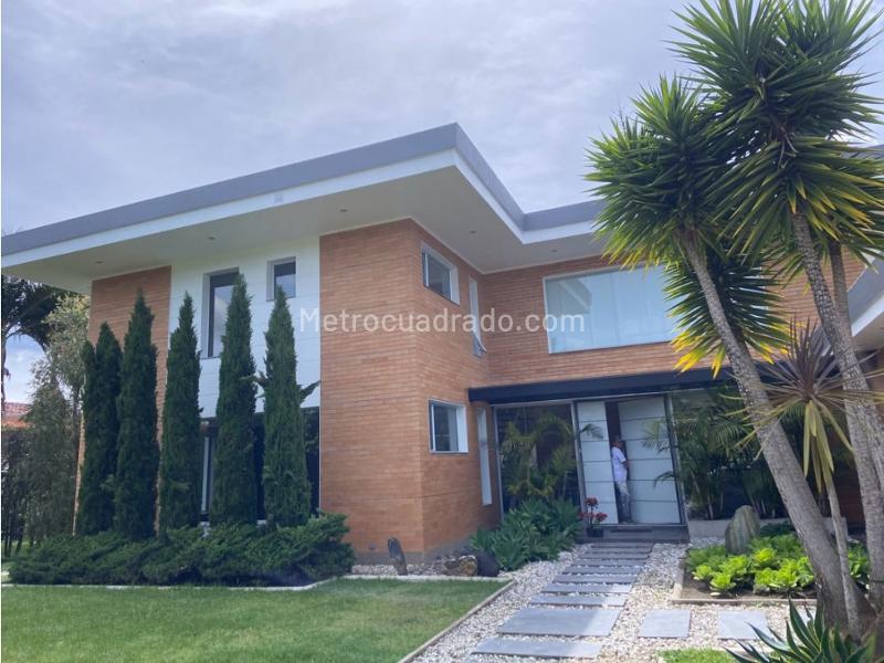 4BR House in Llanogrande (380 m²) - 3
