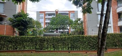 Apartamento en venta en Ciudad Jardin, Cali · foto 4 de 20