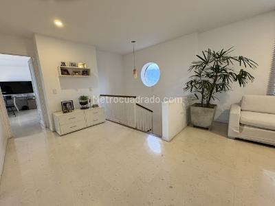 Apartamento de 3 alcobas en venta en Arboledas, Cali, 210 m² · foto 12 de 17