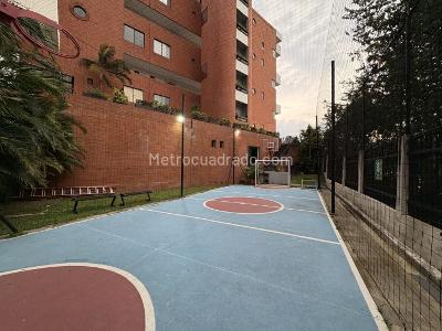 Apartamento de 3 alcobas en venta en Arboledas, Cali, 210 m² · foto 13 de 17