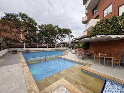 Apartamento de 3 alcobas en venta en Arboledas, Cali, 210 m² · foto 14 de 17