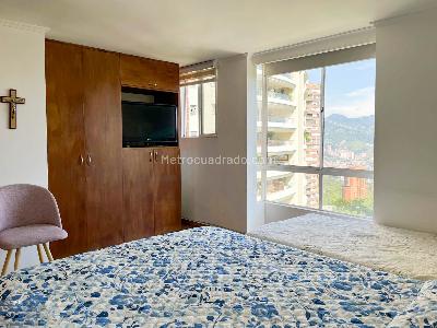 Apartamento de 2 alcobas en venta en Los Balsos 1, Medellín, 76 m² · foto 10 de 16