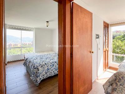 Apartamento de 2 alcobas en venta en Los Balsos 1, Medellín, 76 m² · foto 12 de 16