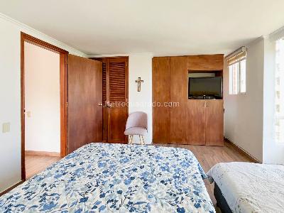 Apartamento de 2 alcobas en venta en Los Balsos 1, Medellín, 76 m² · foto 8 de 16