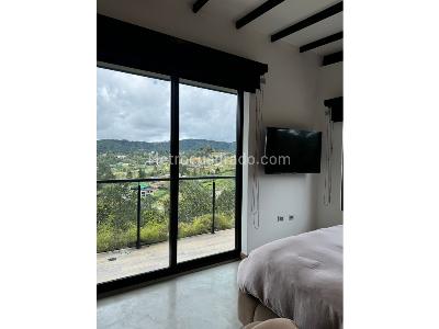 Casa de 3 alcobas en arriendo en Alto De Las Palmas, Envigado, 200 m² · foto 10 de 17