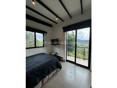 Casa de 3 alcobas en arriendo en Alto De Las Palmas, Envigado, 200 m² · foto 12 de 17