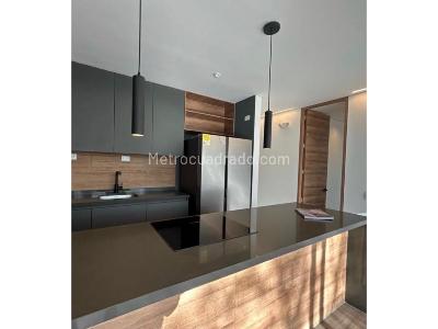 Apartamento de 2 alcobas en venta en Alto De Las Palmas, Envigado, 199 m² · foto 2 de 15