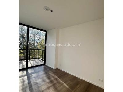 Apartamento de 2 alcobas en venta en Alto De Las Palmas, Envigado, 199 m² · foto 4 de 15