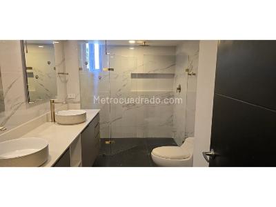 Apartamento de 3 alcobas en venta en El Poblado, Medellín, 230 m² · foto 17 de 20