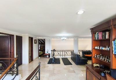 Apartamento de 4 alcobas en venta en Los Balsos 1, Medellín, 238 m² · foto 10 de 20