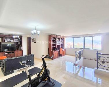 Apartamento de 4 alcobas en venta en Los Balsos 1, Medellín, 238 m² · foto 11 de 20