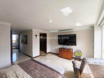Apartamento de 4 alcobas en venta en Los Balsos 1, Medellín, 238 m² · foto 13 de 20
