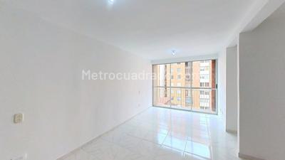 Apartamento de 2 alcobas en venta en Bochalema, Cali, 65 m² · foto 2 de 20