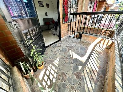 Casa de 5 alcobas en venta en Ciudad Cordoba, Cali, 53 m² · foto 4 de 18