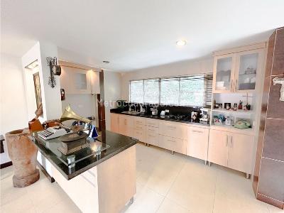 Casa de 5 alcobas en venta en La Doctora, Sabaneta, 296 m² · foto 8 de 19