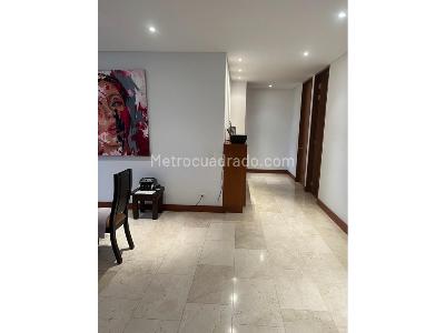 Apartamento en venta en El Poblado, Medellín · foto 4 de 8