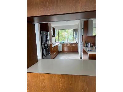 Apartamento en venta en El Poblado, Medellín · foto 7 de 8