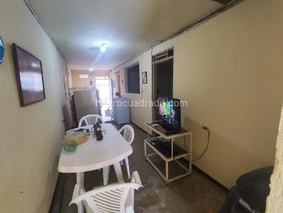 Casa de 3 alcobas en venta en Petecuy, Cali, 55 m² · foto 3 de 8